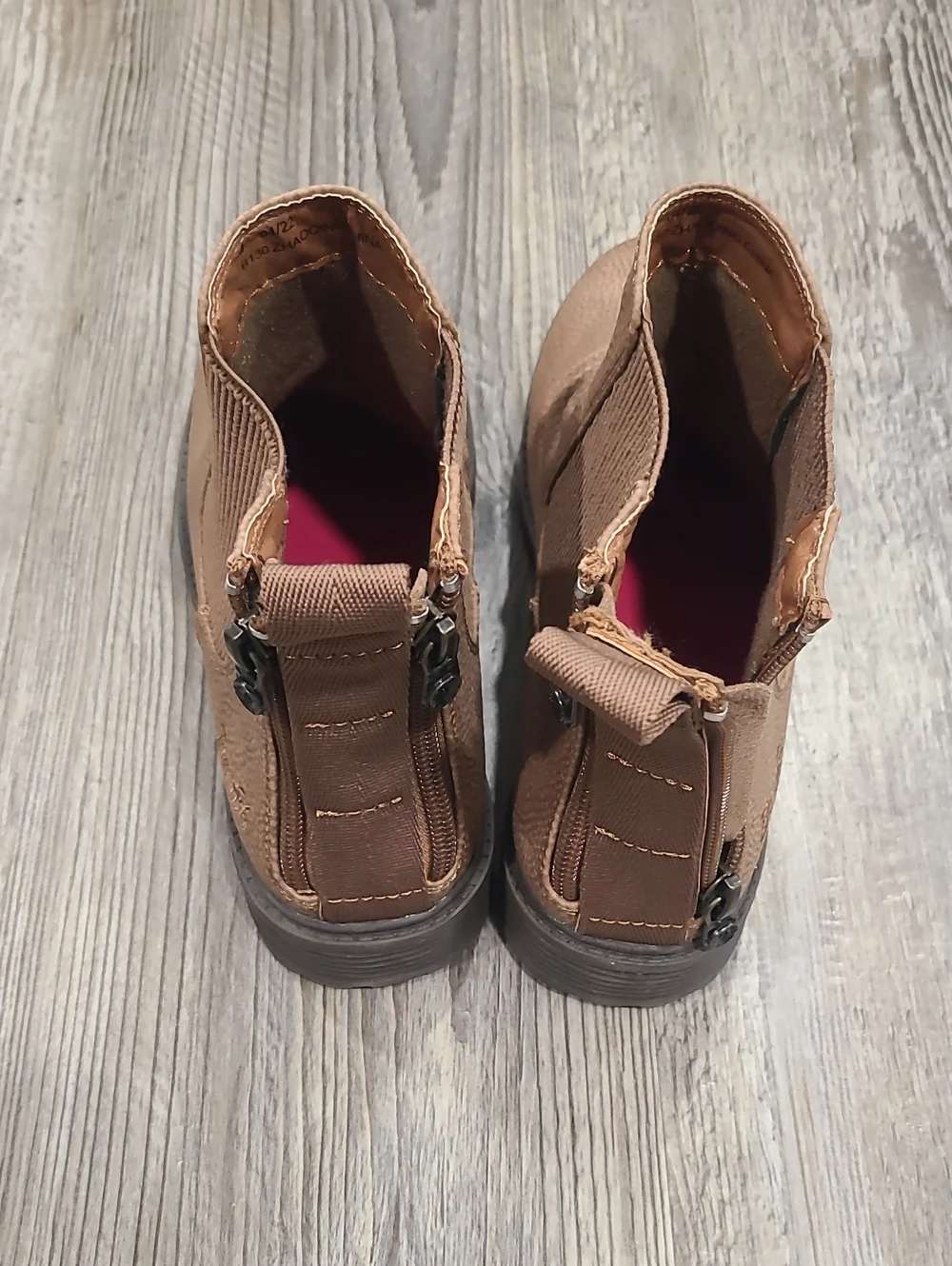 Blowfish Malibu Redsen-k Chelsea Wheat Saddlerock Size 4